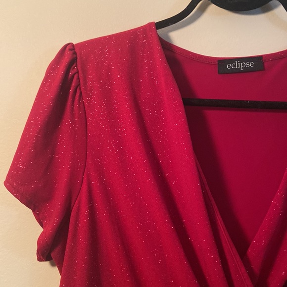 Red top - Picture 3 of 4